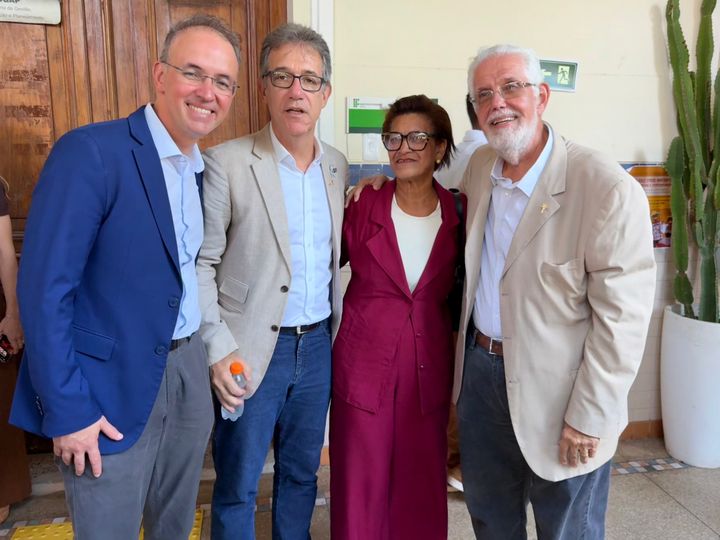 05/03 - Assinatura do termo de início das obras do Campus Macaúbas e de restaurantes estudantis do Instituto Federal da Bahia contemplados no Novo PAC
