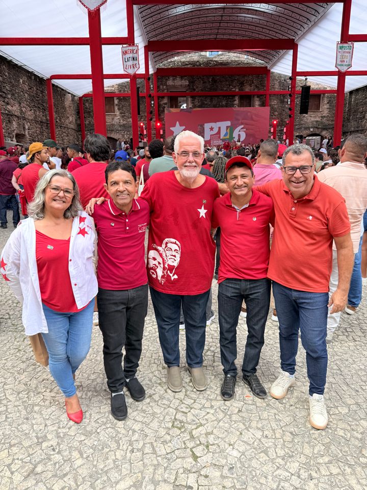 07/02 - 46 anos do PT