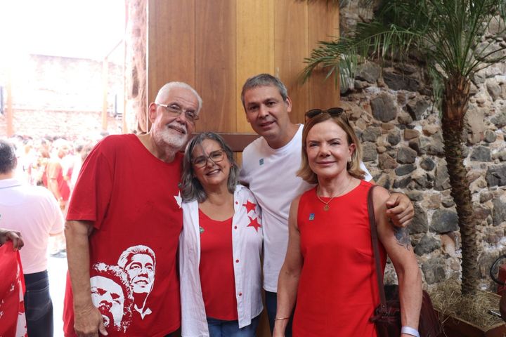 07/02 - 46 anos do PT