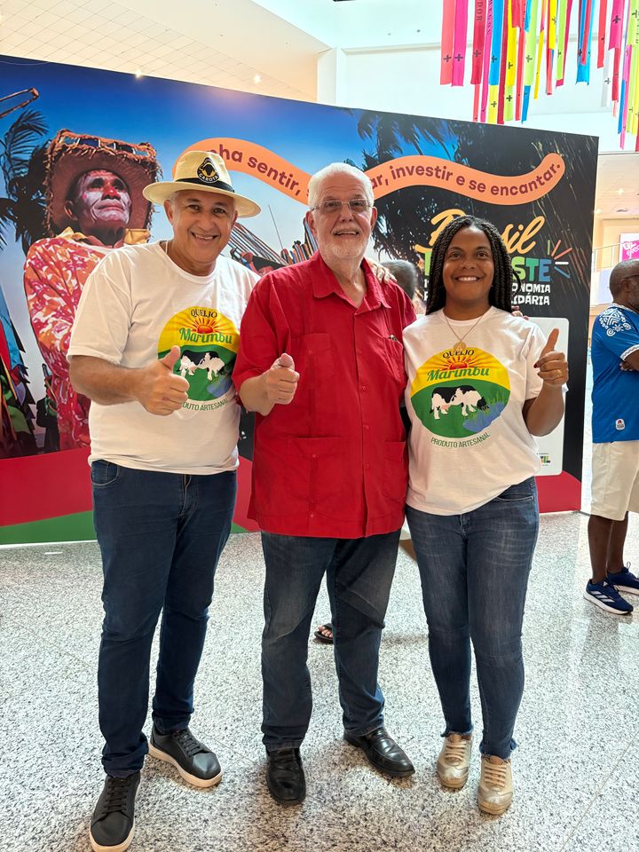 10/05/25 - Visita á Feira de Economia Popular e Solidaria