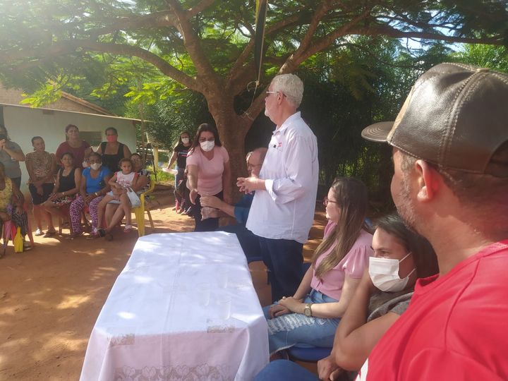 Entrega de trator na Comunidade da Sinzoca, em Vitória da Conquista