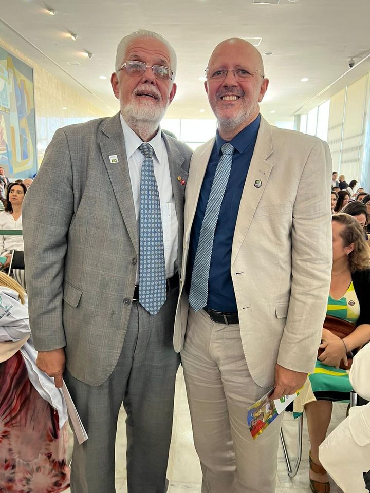 08/05/2023 - Presidente Lula sanciona lei que implementa o Brasil Sorridente no SUS