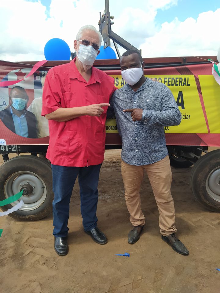 Entrega de trator na Comunidade Rural de Antas, St. Estêvão