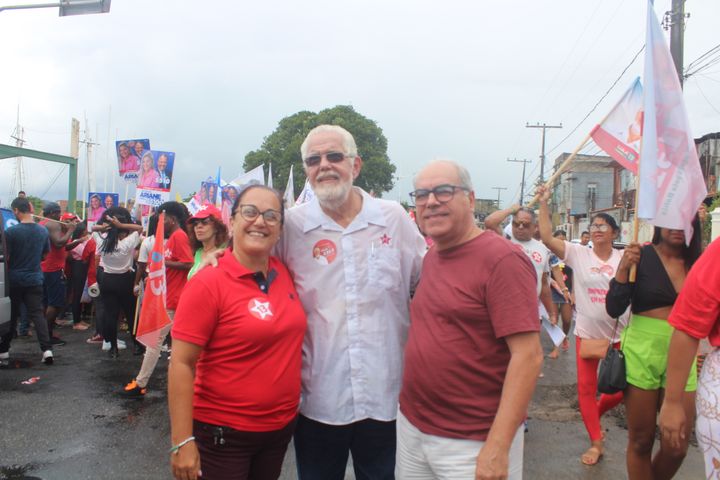 Caminhada na Ribeira, em Salvador