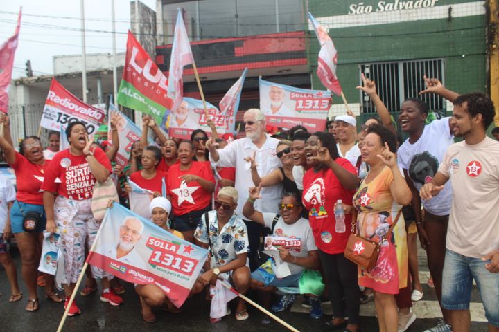 Caminhada na Ribeira, em Salvador